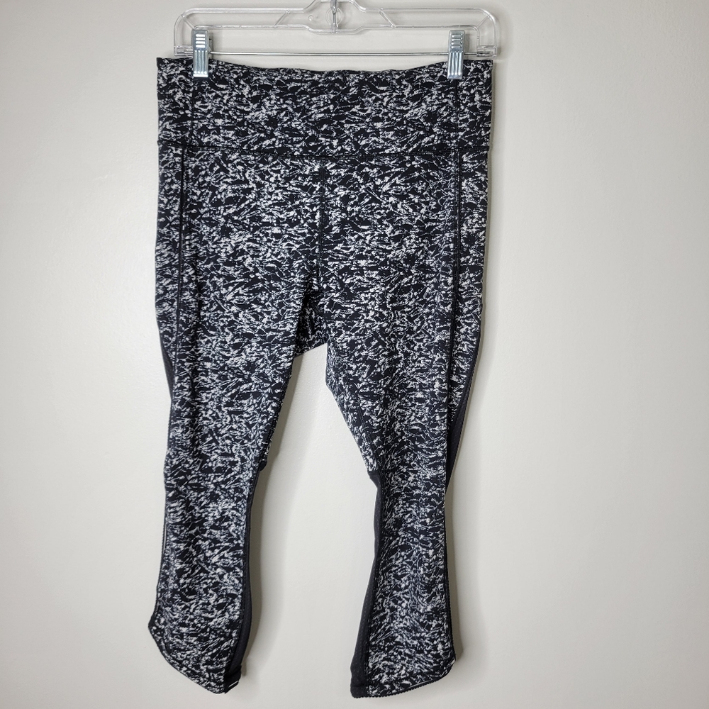 Lululemon Deep Breath Crop 21" Leggings